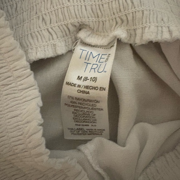 White Flowy Pants - Picture 5 of 5